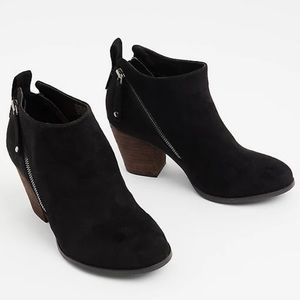 TORRID DOUBLE ZIPPER BOOTIES SIZE 12W